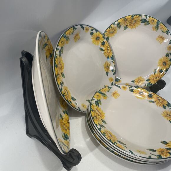 Tender Heart Treasure Sunflower Coupe Salad Plate 7 5/8" - Picture 3 of 5